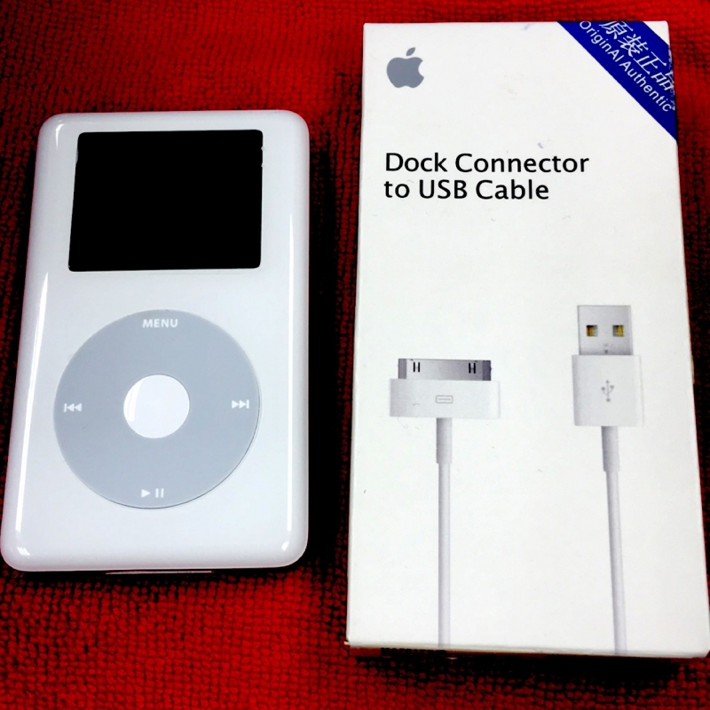 Vintage Apple IPod Classic 4th B&W Generation White 20 GB + สายชาร์จ ...