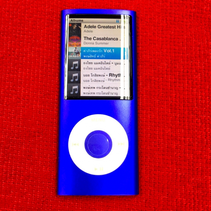 Vintage Apple iPod nano 4th Generation ขนาดความจ 8 GB สภาพนางฟา ของสะสม พรอมสาย FireWire