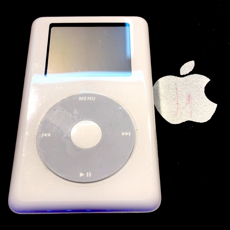 Vintage Apple IPod Classic 4th B&W Generation White 20 GB + สายชาร์จ 1 ...